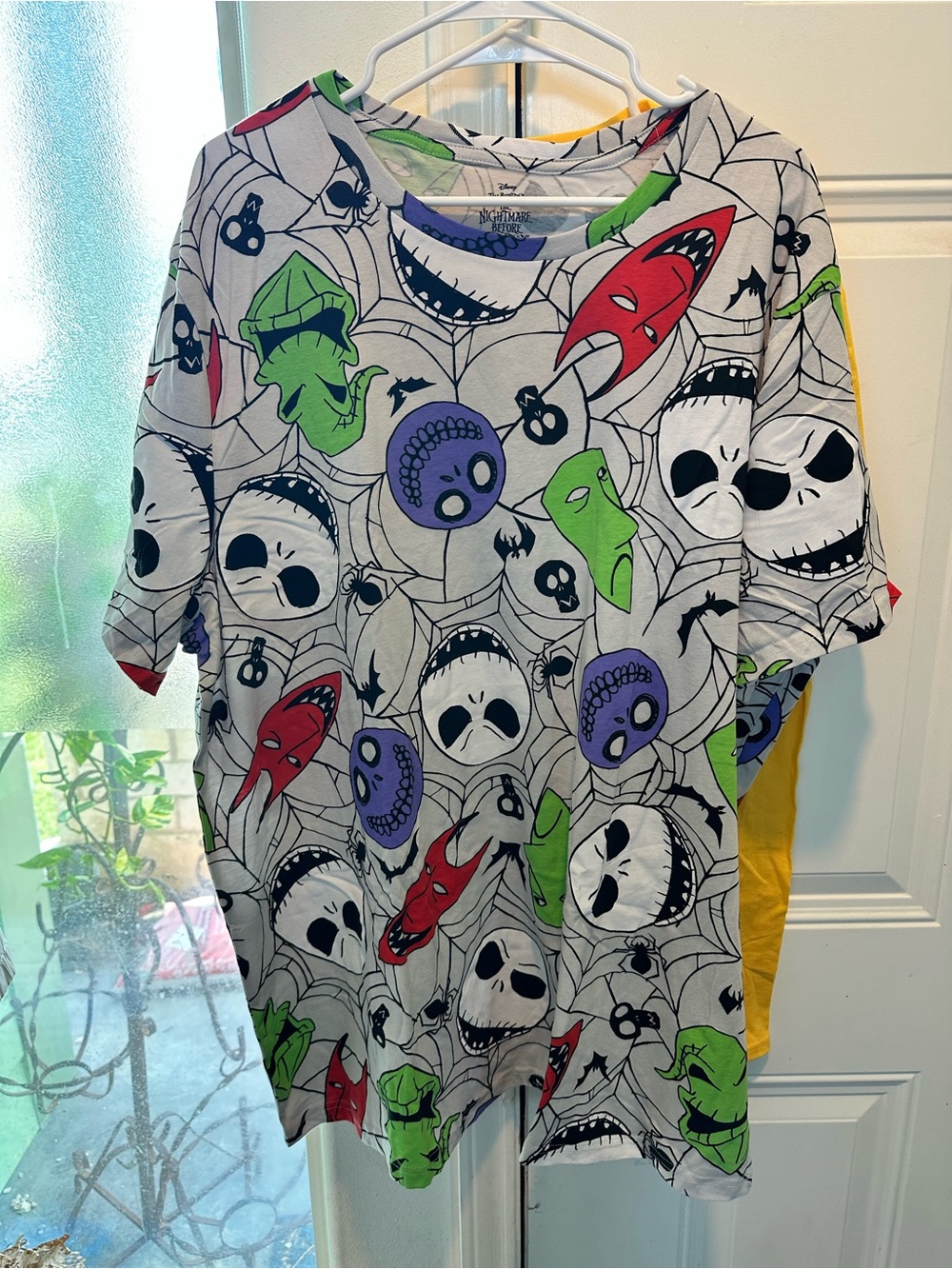 Disney Tim Burton's The Nightmare Before Christmas Web Mask Toss Graphic T-Shirt - Picture 3 of 8